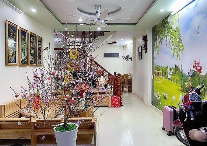 Bán nhà Hoàng Ngọc Phách - Quán Nam, 43m 3 tầng sân cổng riêng, GIÁ 2.55 tỉ