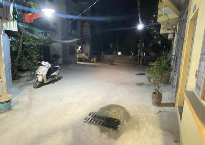 Cực hiếm Bán nhà 3 bước ra đường ô tô tránh xuân Đỉnh, DT 34m2 5 tầng giá hơn 4 tỷ