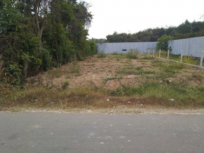 Đang có 1 miếng ngộp ở gần Coop mart Trảng Bàng