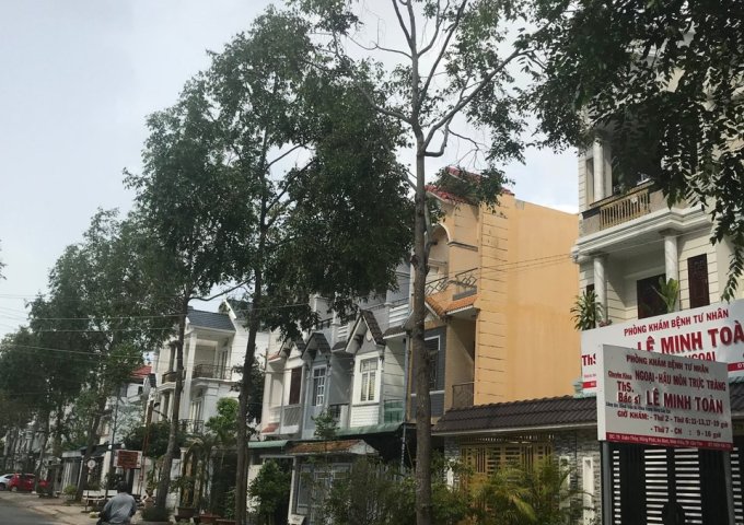 Bán nhà 2 lầu mâm đúc kiên cố MT đường Xuân Thuỷ KDC Hồng Phát . Sổ hồng