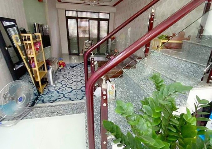 Bán nhà phố Kiều Sơn, diện tích 60m 4 tầng ngõ ô,tô Giá 3.4 tỉ cực đẹp