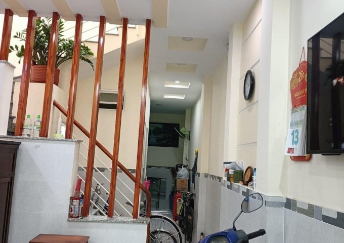 CMT8 QUẬN 3, 4X13M GẦN CÔNG VIÊN LÊ THỊ RIÊNG - 52m2 -  GẦN MẶT TIỀN CHỈ 6 Tỉ CHỐT.