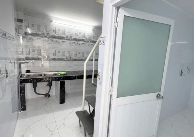 Bán Nhà Hóc Môn, HXH Trần Văn Mười, 50M2, 2 Tầng, SHR, Nhà Mới Ở Ngay, Chỉ Hơn 2 Tỷ.