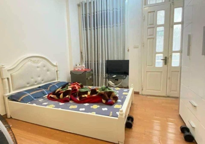 Nhà đẹp Thái Hà - Đống Đa. Diện tích 32m2 3 tầng mặt tiền 6m. 2 mặt thoáng ngõ to rộng. Giá 4,85tỷ