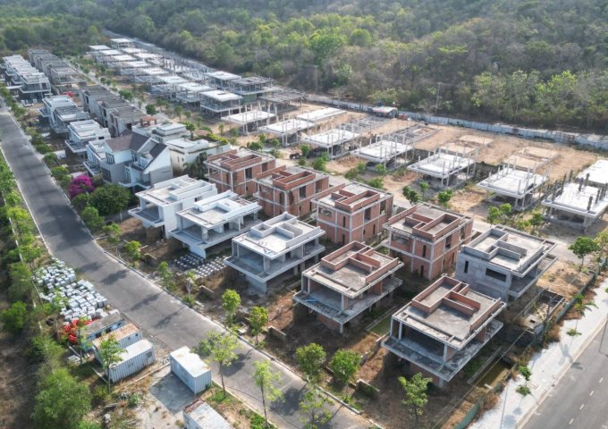 CẮT LỖ BIỆT THỰ DỰ ÁN VÀNG CROSS LONG HẢI, HUYỆN ĐẤT ĐỎ, BÀ RỊA VŨNG TÀU - CẮT 70% GIÁ TRỊ , KHÁCH VÀO FULL 95%, 30 TỶ GIẢM CÒN 12 TỶ