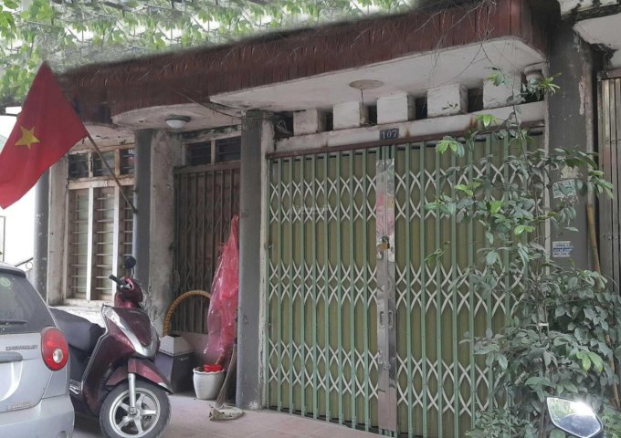 Chính chủ bán nhà tập thể 2 mặt tiền tầng 1 Lương Định Của - Đống Đa