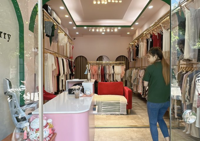 CẦN SANG NHƯỢNG SHOP QUẦN ÁO Địa chỉ: 30 đường 268, phường Phước Long A, quận Thủ Đức, Hồ Chí Minh