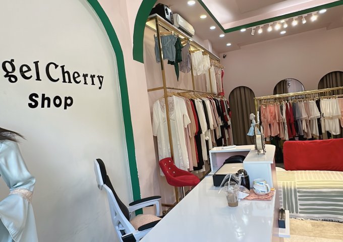 CẦN SANG NHƯỢNG SHOP QUẦN ÁO Địa chỉ: 30 đường 268, phường Phước Long A, quận Thủ Đức, Hồ Chí Minh