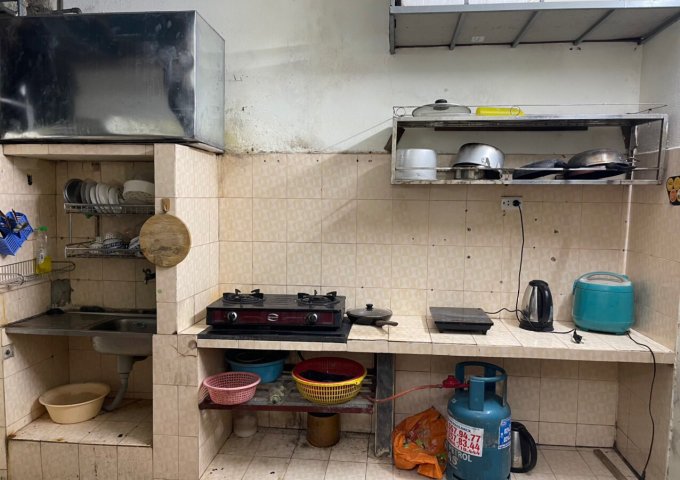 Chính chủ cần cho thuê căn hộ tập thể tại P113- C12 Kim Liên, Đống Đa, Hà Nội.