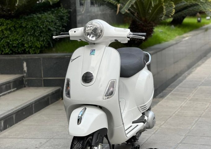 CHÍNH CHỦ CẦN BÁN XE MÁY VESPA