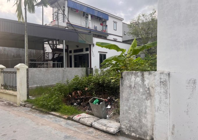 Bán đất giá rẻ thôn Quỳnh Hoàng Nam Sơn ,60 m2, 970 tr