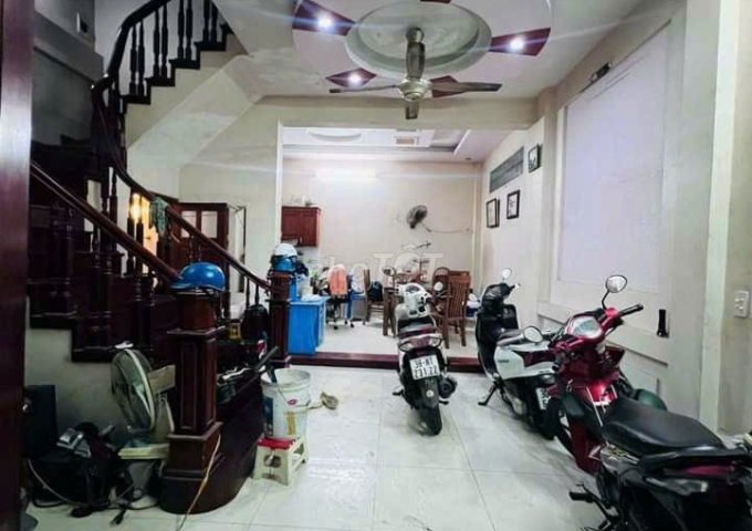 Cho thuê nhà 4 tầng ngõ 55 Chính Kinh, Nhân Chính, Thanh Xuân, Hà Nội