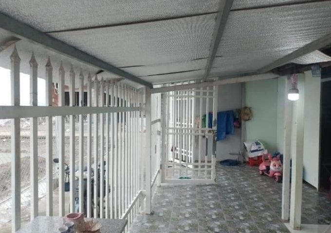 Cần bán gấp nhà rộng, giá rẻ + Nhà XƯỞNG , sx