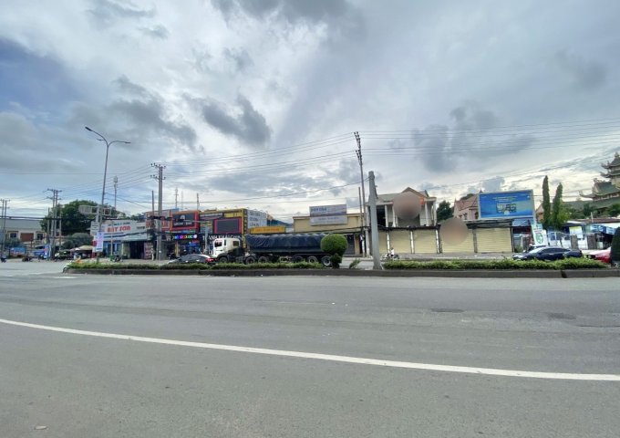 BÁN NHÀ mặt tiền sân vườn rộng 3000m2 tại Mỹ Xuân, thị xã Phú Mỹ, tỉnh BRVT