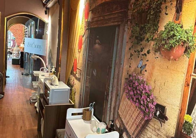 CẦN SANG NHƯỢNG LẠI MẶT BẰNG KINH DOANH TIỆM NAIL SPA