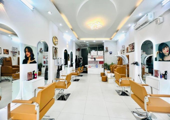 Cần sang tiệm tóc Vào chỉ việc làm ko cần mua gì thêm, mình nhập đồ salon hoàn toàn là đồ mới.