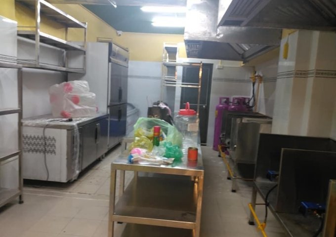 Cần Sang Quán Bún Đậu - Cơm chiên tại Q.3 Tp HCM Địa chỉ: 78bis Cao Thắng, phường 14 quận 3, Tp. Hồ Chí Minh