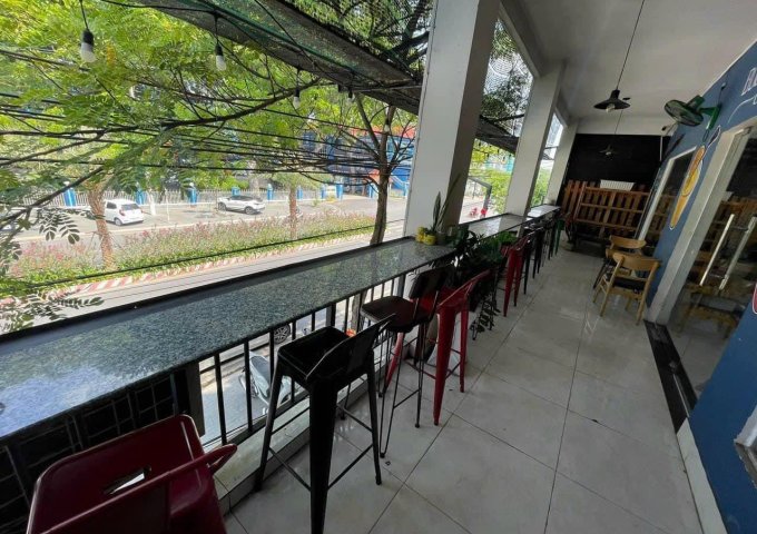 CHÍNH CHỦ CẦN SANG LỖ QUÁN CAFE ĐỐI DIỆN ĐẠI HỌC THỦ DẦU MỘT