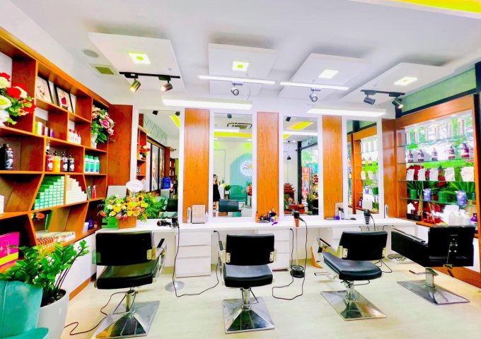 Nhượng Spa + Salon tóc tại sảnh chung cư cạnh Bến xe Mỹ Đình