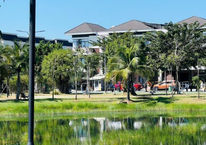 BIỆT THỰ SÂN VƯỜN HÓC MÔN, 1 TRỆT, 2 LẦU, 2,7 TỶ