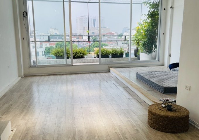 Chính chủ cần cho thuê văn phòng mặt phố Phố Huế, Hàng Bài Hoàn Kiếm, Hà Nội. Diện tích 30m2, 100m2