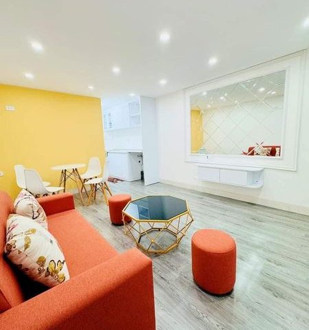 BÁN TẬP THỂ TẦNG 1 TRẦN QUÝ CÁP ĐỐNG ĐA GIÁ:1.99 TỶ DT:30M2,10M RA MẶT PHỐ ,ÔTÔ ĐẬU CỬA ,20M RA HỒ LINH QUANG