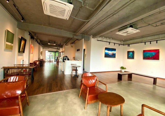 Sang nhượng Quán CF tranh view Hồ Tây có hoàng hôn.