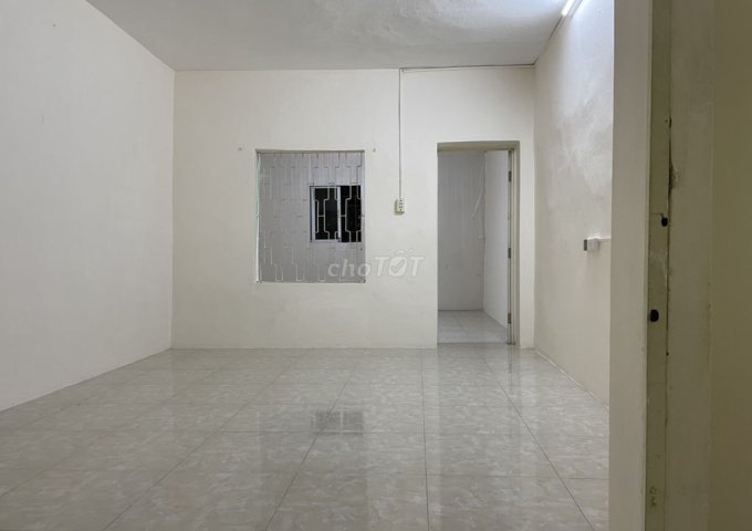 Chính chủ Cho thuê căn hộ chung cư khu vực đường Nguyễn Chí Thanh , hồ Ngọc Khánh.