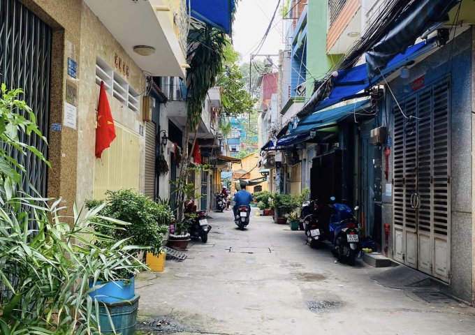 Bán nhà 5 Tầng kiên cố Quận 10 giá chỉ hơn 5 tỷ, đường Nguyễn Tri Phương
