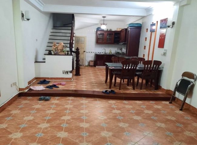 Chính chủ cho thuê nhà 5 tầng tại ngõ 91 Nguyễn Chí Thanh - Láng Hạ - Đống Đa