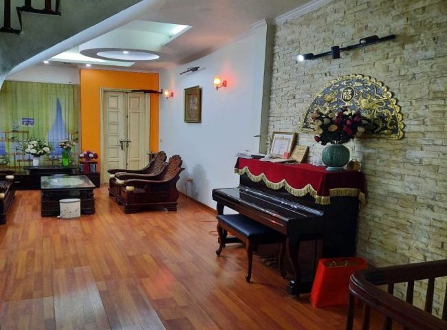 Chính chủ cho thuê nhà 5 tầng tại ngõ 91 Nguyễn Chí Thanh - Láng Hạ - Đống Đa