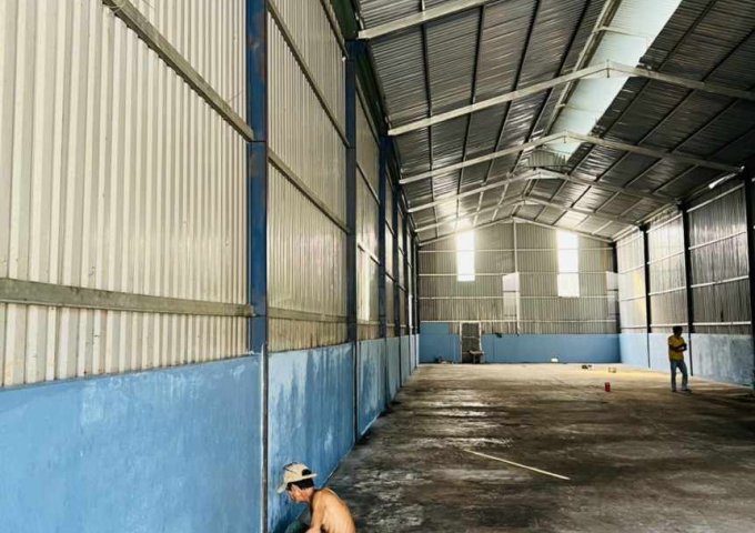 Cần cho thuê xưởng 650m2 hợp đồng lâu dài ở Thuận An Bình Dương