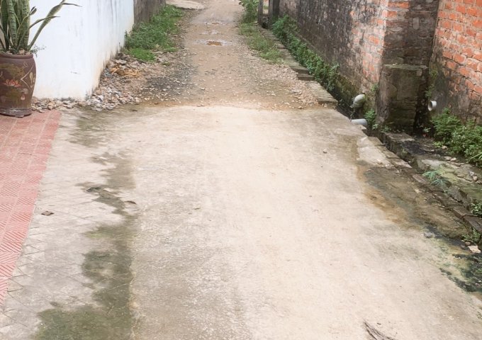 xóm trại tốt động chương mỹ hà nội dt 144m cách tỉnh lộ nguyễn văn trôi 100m cách chúc sơn hơn một km đường ô tô thoải mãi