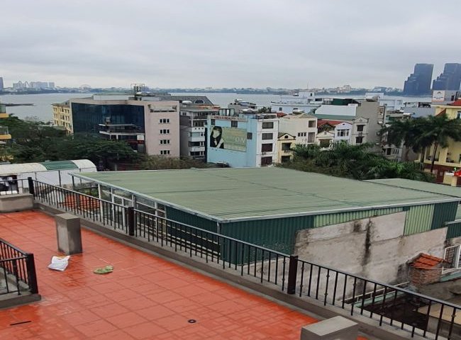 Chính chủ cho thuê cả toà nhà có nhiều phòng, phù hợp kinh doanh dịch vụ Apartment, sân thượng view Hồ Tây