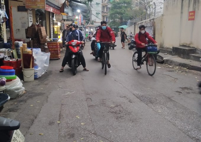 Cho thuê mặt bằng kinh doanh gần cổng KTX sinh viên ĐH Kinh tế Quốc dân