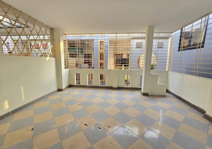 Bán nhà Thanh Xuân, Dân xây, Lô Góc, 50m2 – 5 tầng – 20 m ra mặt phố - Nhỉnh 6 tỷ