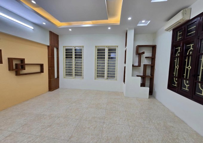 Bán nhà Thanh Xuân, Dân xây, Lô Góc, 50m2 – 5 tầng – 20 m ra mặt phố - Nhỉnh 6 tỷ