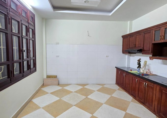 Bán nhà Thanh Xuân, Dân xây, Lô Góc, 50m2 – 5 tầng – 20 m ra mặt phố - Nhỉnh 6 tỷ