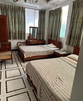 Cho thuê nhà mặt tiền 1 trệt 5 lầu (nguyên căn) đường Lê Văn Sỹ, Q3, HCM