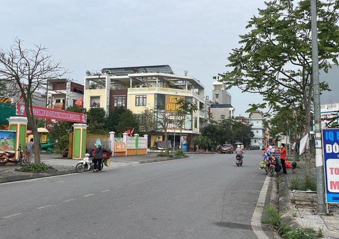 Tìm ra long mạch, đón được gió đông.