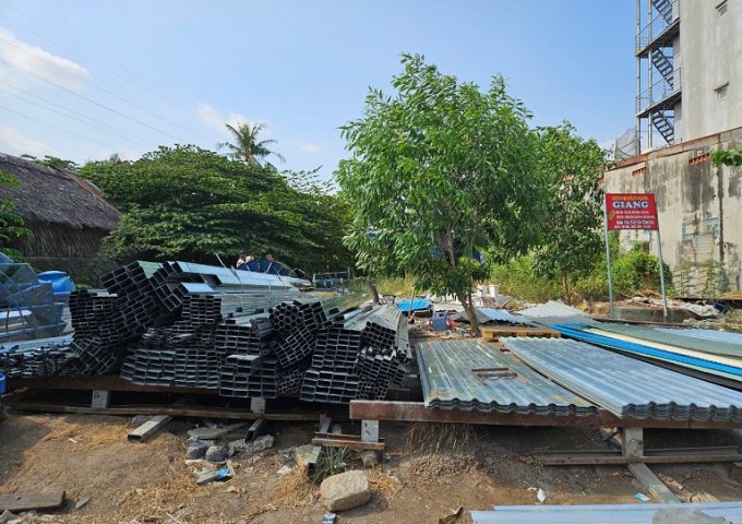 Bán đất trống mặt tiền đường Nguyễn Duy Trinh, phường Phú Hữu, Quận 9 (TP Thủ Đức), TPHCM.