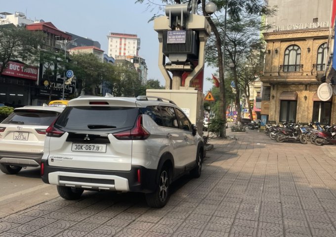 Bán Nhà Nguyễn Văn Cừ, 180m2, Kinh Doanh, Dòng Tiền, Ô TÔ Đua