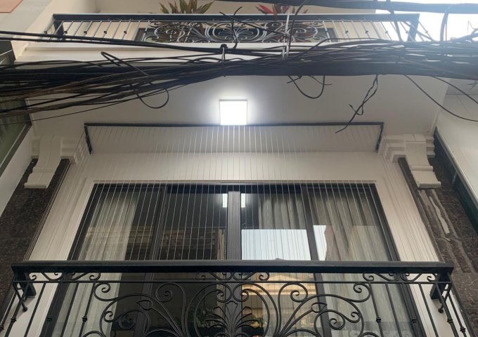 Bán nhà Phân lô  ĐỘI NHÂN - BA ĐÌNH, gara -THANG MÁY-ở ngay 52m 6tầng 11.7tỷ