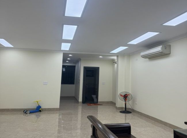 Cho thuê 2/7 tầng nhà phố hồ Văn Chương, Phuờng Văn Chương, Đống Đa