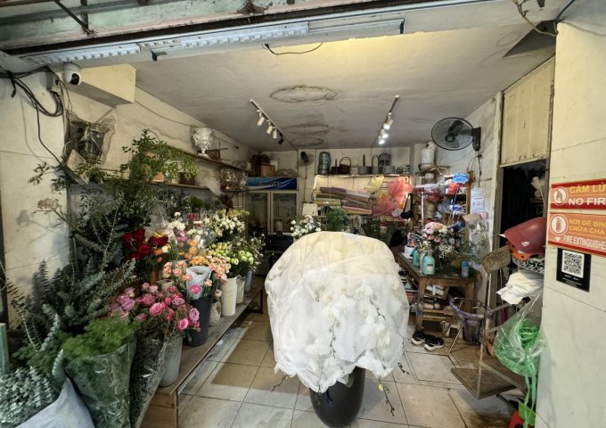 CHO THUÊ MẶT BẰNG Ở ĐƯỜNG LÁNG mặt phố Đường Láng, kinh doanh mọi mô hình