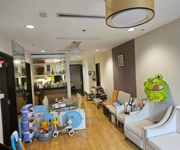 Bán căn hộ chung cư cao cấp Hòa Bình Green 376 đường Bưởi, 2 phòng ngủ 2 vs ở ngay chỉ 60tr/m2!!!