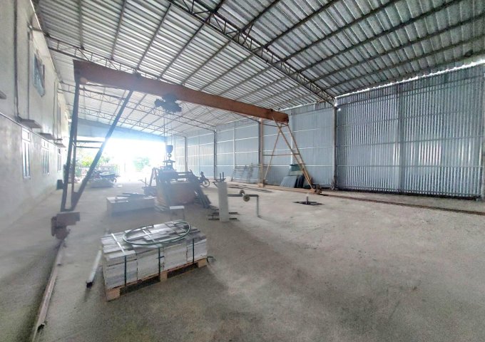 Cho thuê 350m kho xưởng khu Phan Trọng Tuệ, có xuất VAT, container ra vào