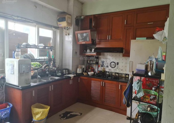 Bán căn hộ chung cư D5A mặt đường Trần Thái Tông, Cầu Giấy