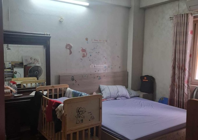 Bán căn hộ chung cư D5A mặt đường Trần Thái Tông, Cầu Giấy