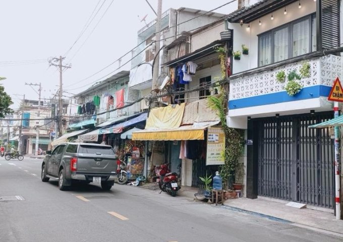 Cần bán MTKD ngay đường Hiền Vương, Pham Văn Xảo, , Tân Phú, 15m2, 2 tầng, 2.Tỷ nhỉnh